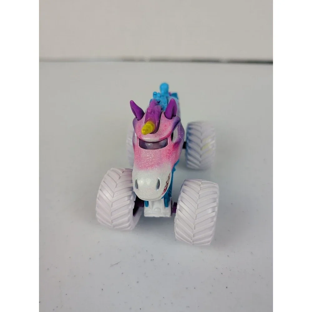 Monster Jam Rainbow Glitter Sparkle Smash Monster Truck 1:64 scale